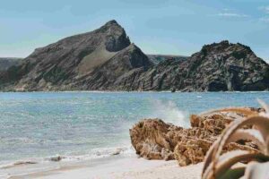 Fortificato e sul mare: questo è uno dei borghi più belli d'Europa , dove si trova