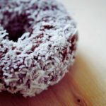 Ciambelle al cocco, soffici e light per una dieta senza compromessi